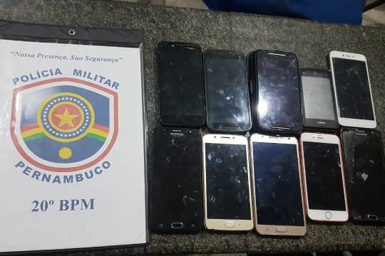 POLICIAIS do 20º BPM DETÊM CINCO ACUSADOS DE ASSALTO